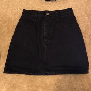 Black Brandy Melville skirt